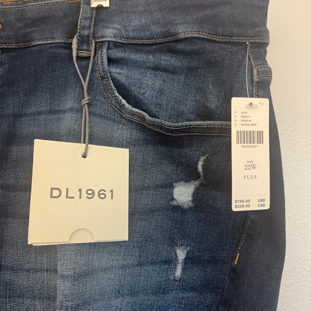 BNWT Instasculpt Skinny Jeans by DL1961 - Picture 2 of 5